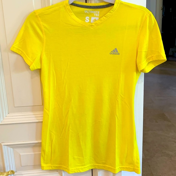 ADIDAS Tee - Picture 4 of 5